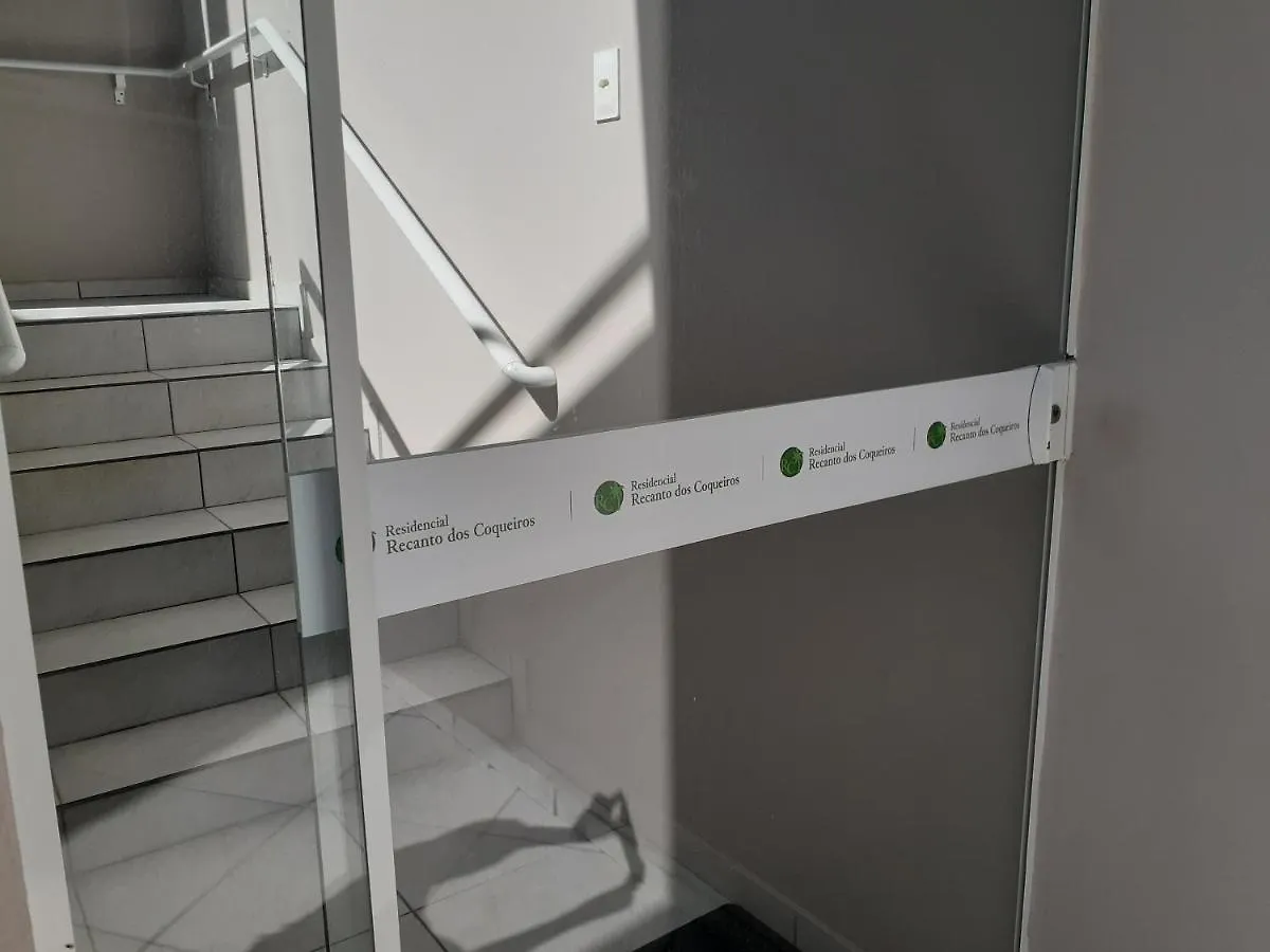 Florianópolis Residencial Recanto Dos Coqueiros酒店 招待所